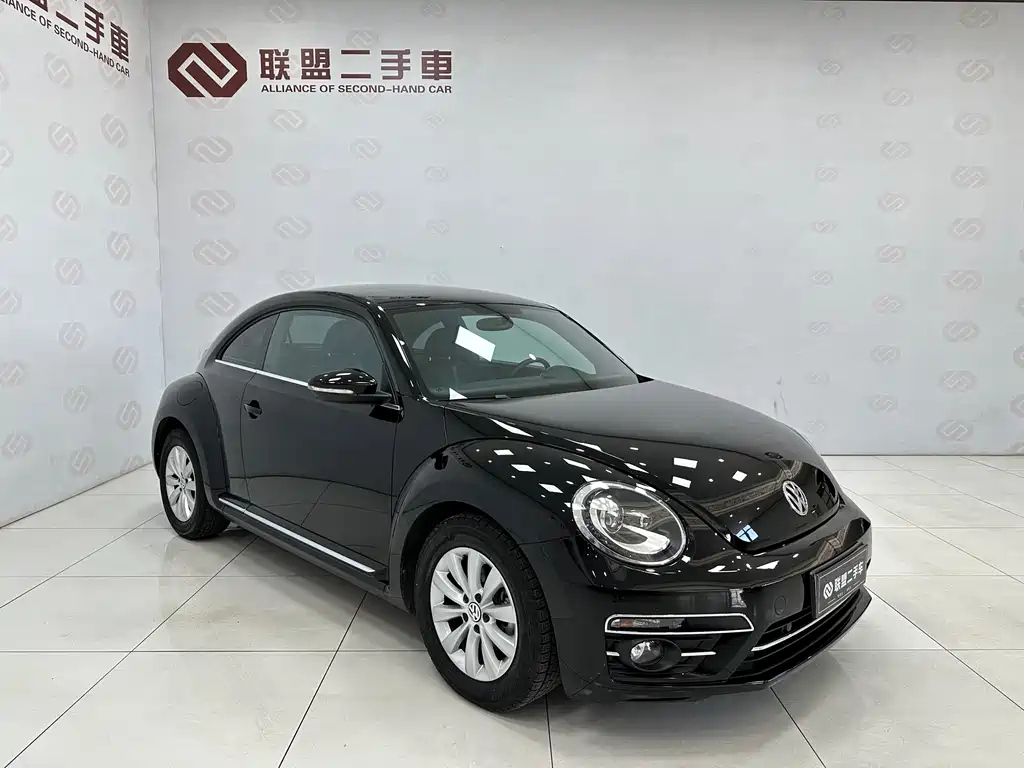 VOLKSWAGEN BEETLE 2018