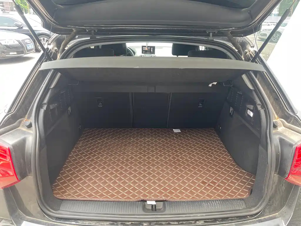 AUDI Q2L 2021