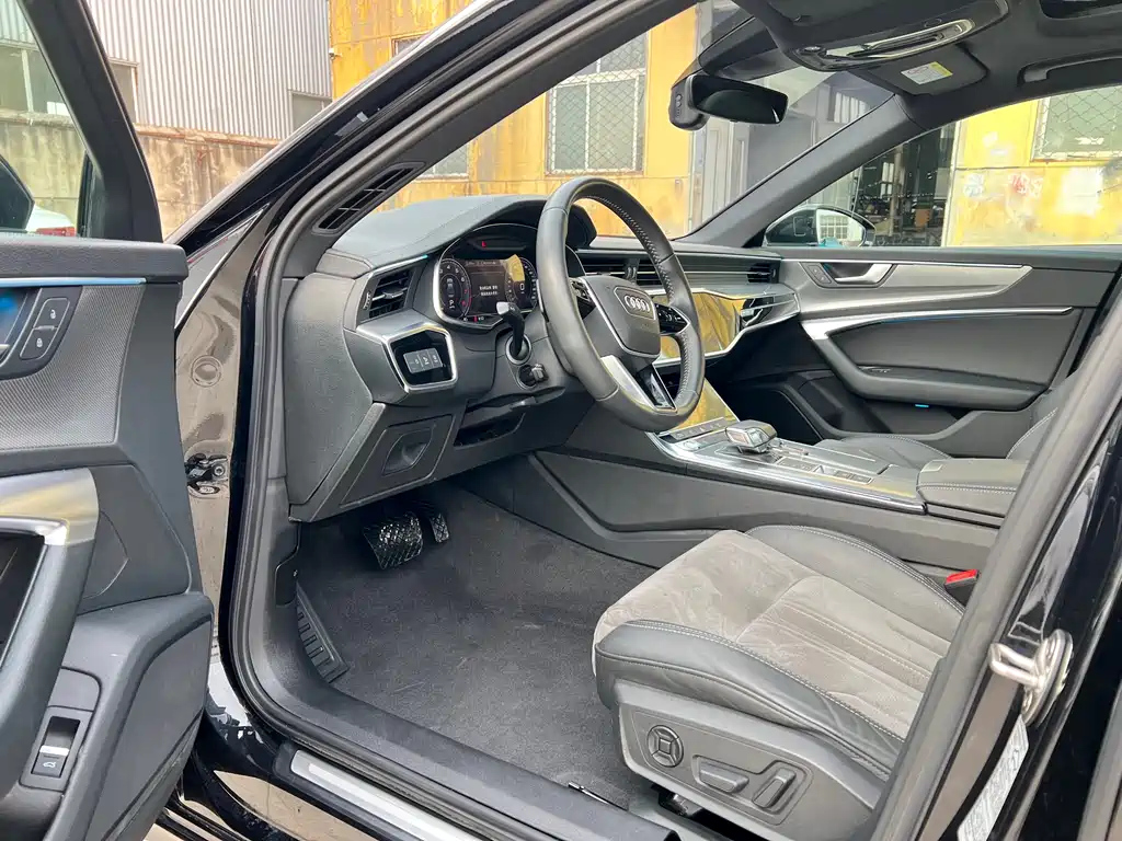 AUDI A6L 2020