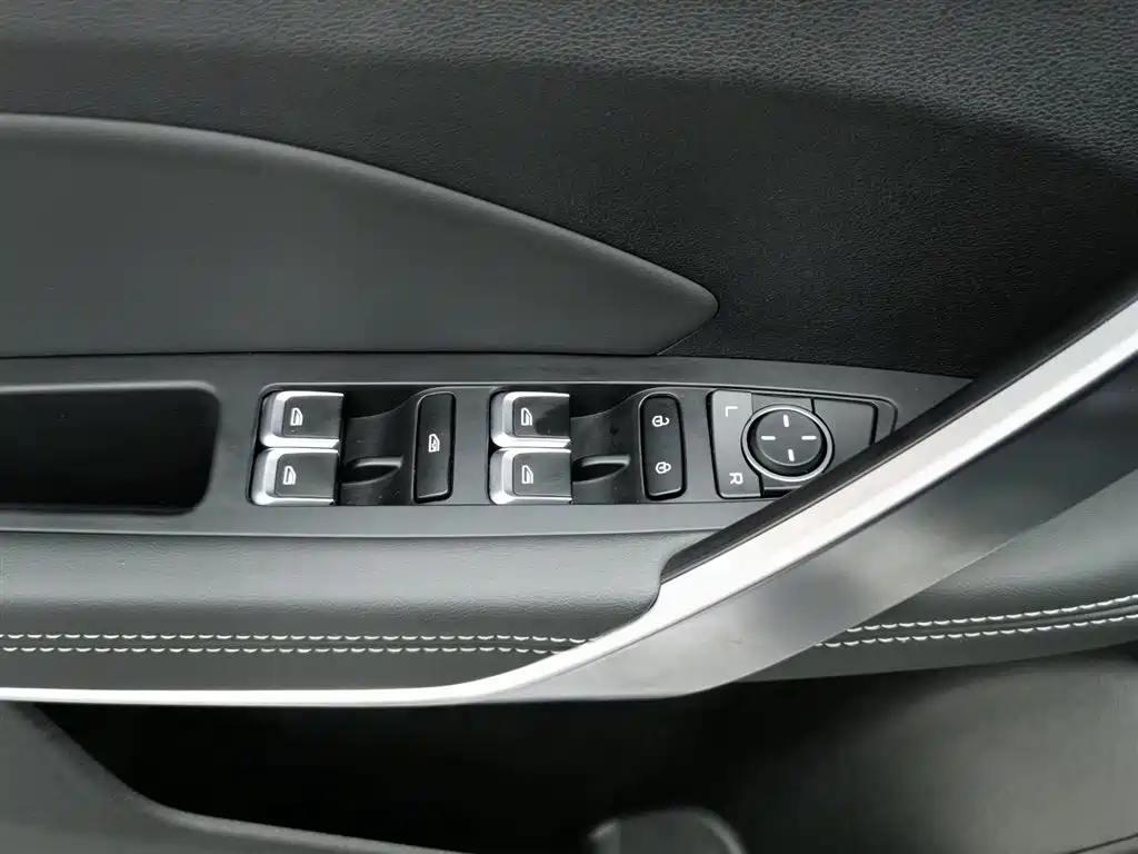 GEELY AUTO BOYUE 2020