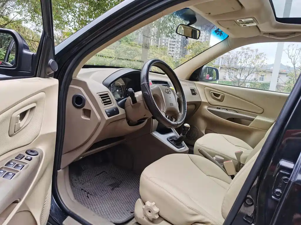 HYUNDAI TUCSON 2011