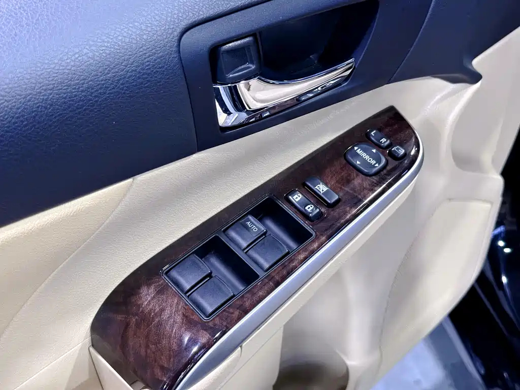 TOYOTA CAMRY 2016