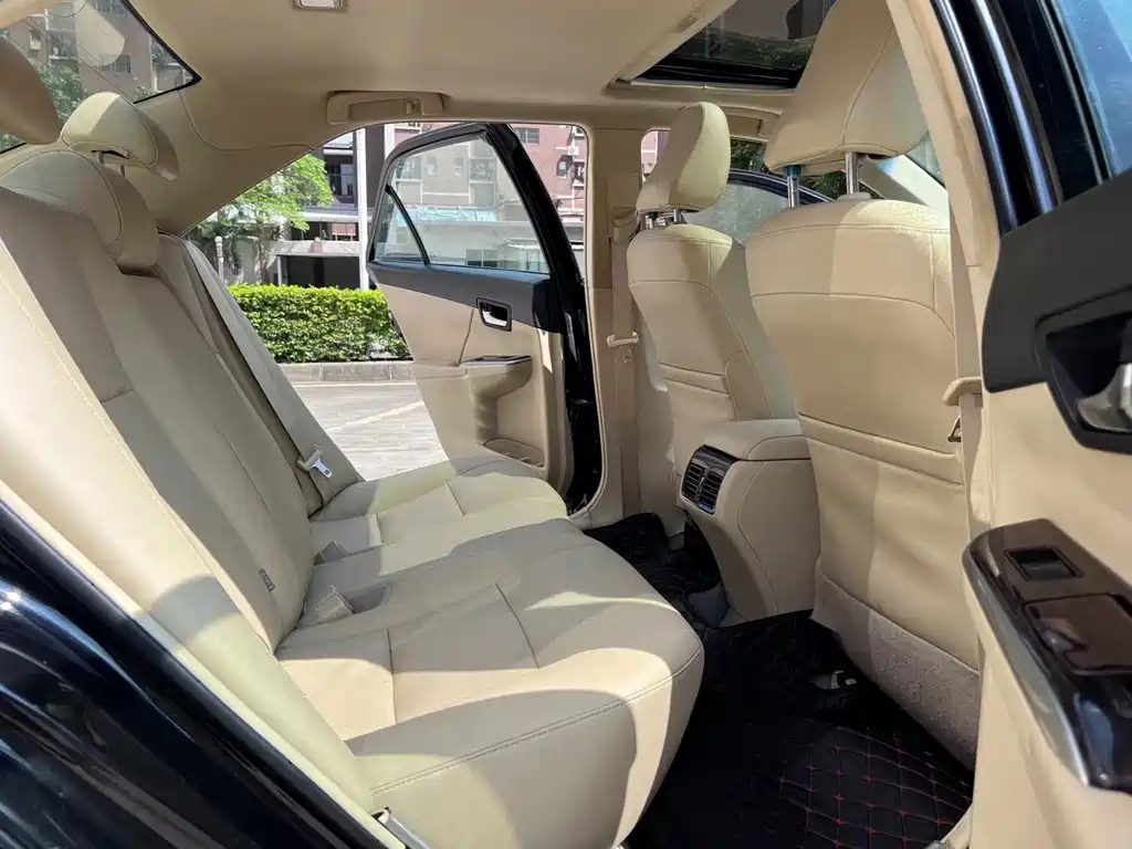 TOYOTA CAMRY 2016