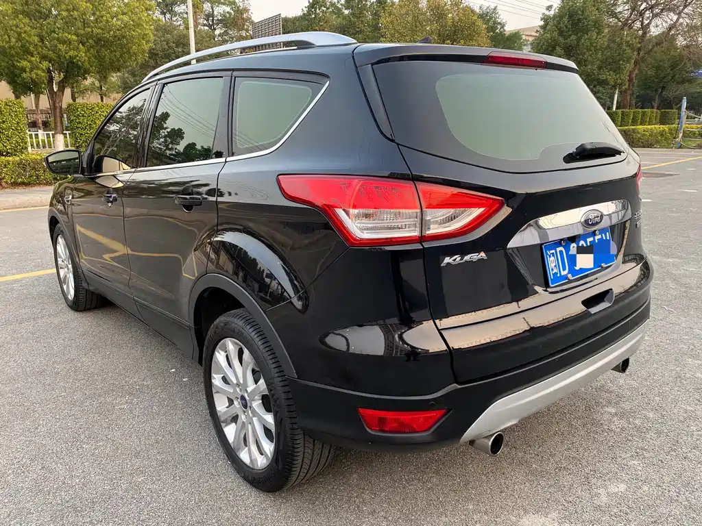 FORD ESCAPE 2015