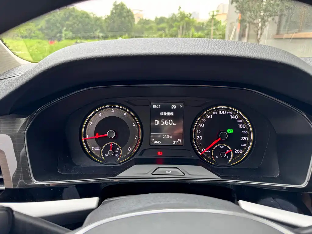 VOLKSWAGEN LAVIDA 2019