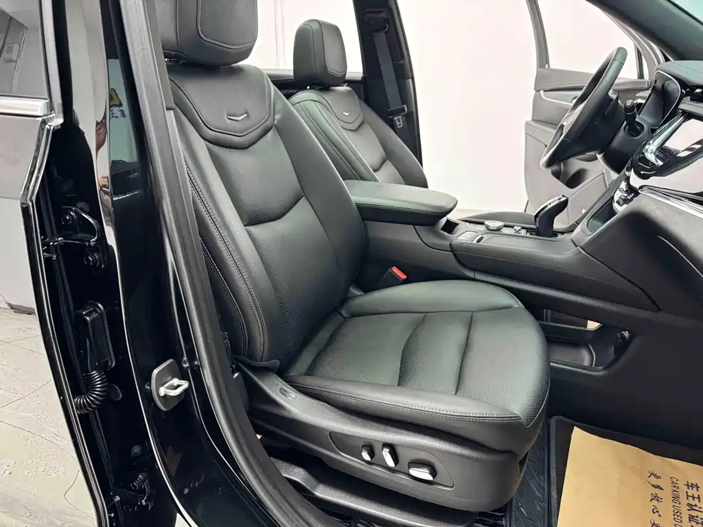 CADILLAC XT6 2022