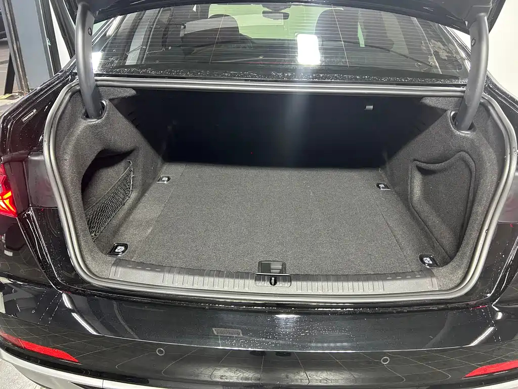 AUDI A6L 2023
