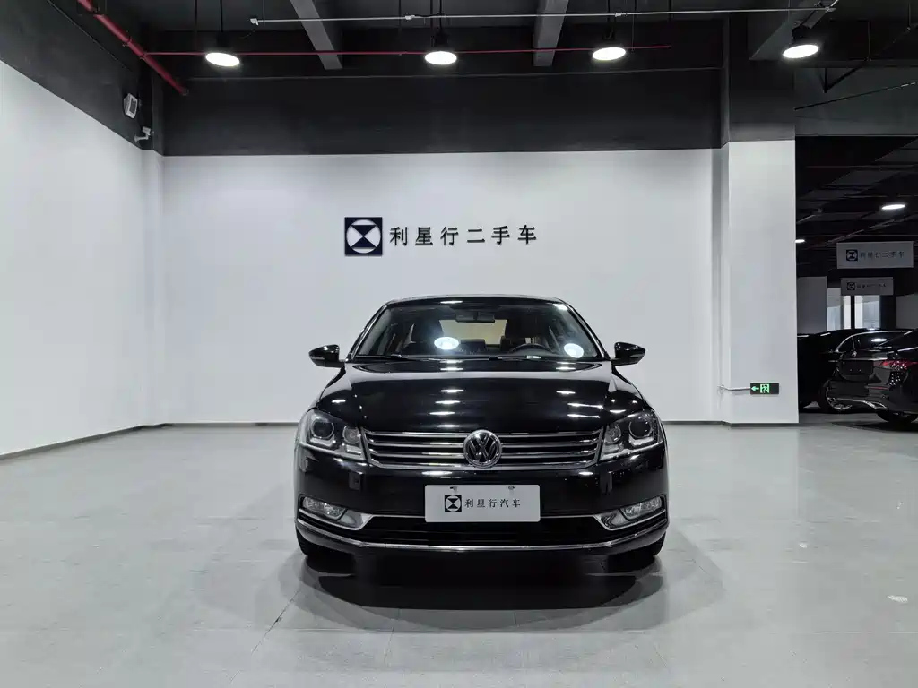 VOLKSWAGEN MAGOTAN 2016