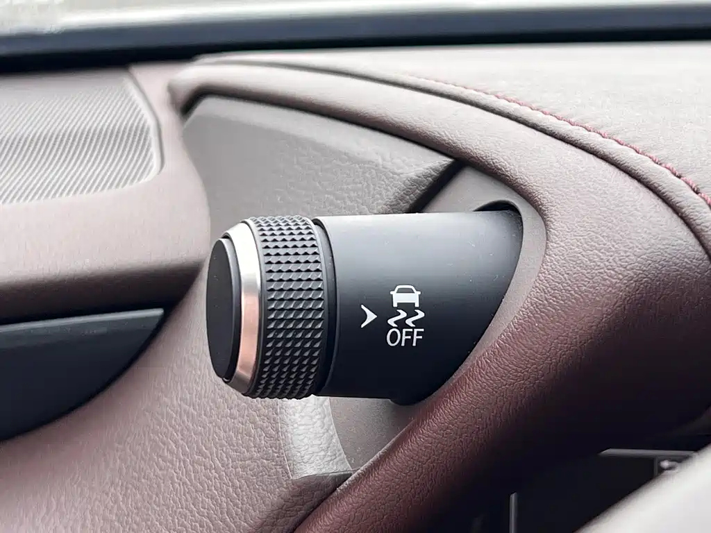 LEXUS ES 2019