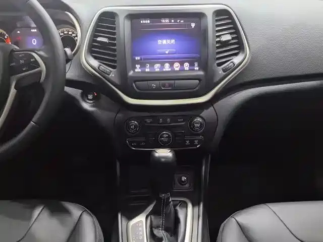 JEEP CHEROKEE 2018