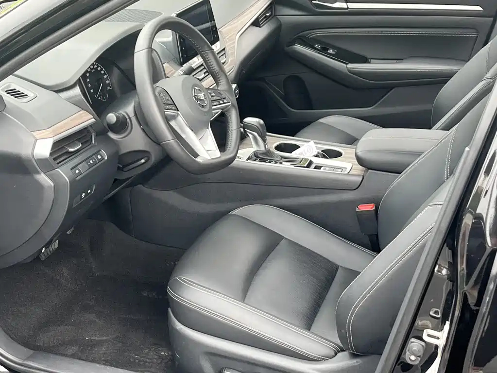 NISSAN TEANA 2021