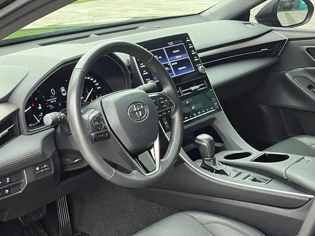 TOYOTA AVALON 2021