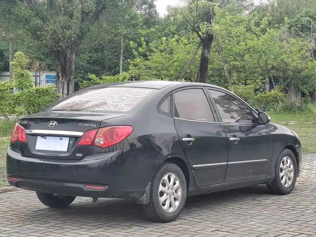 HYUNDAI CELESTA 2010
