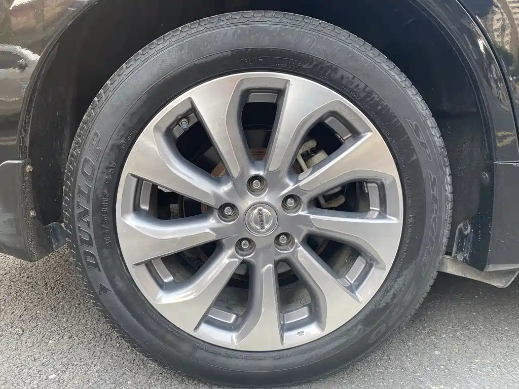 NISSAN TEANA 2015