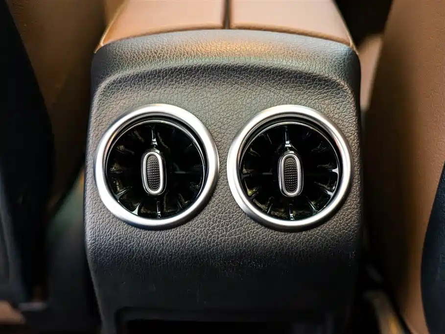 MERCEDES BENZ GLB 2022