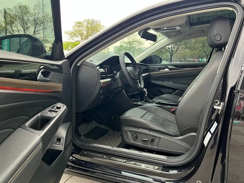 VOLKSWAGEN PASSAT 2021
