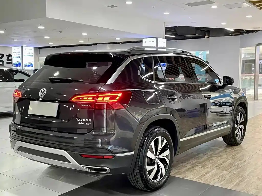 VOLKSWAGEN TAYRON 2019