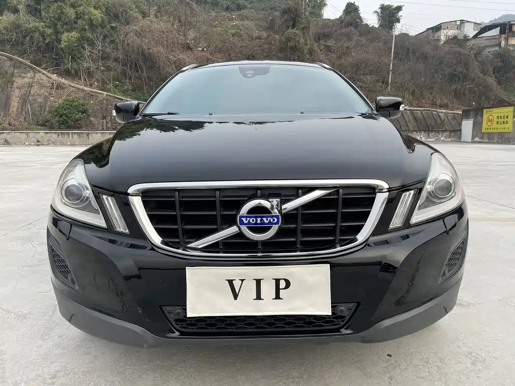 VOLVO XC60 IMPORT 2013