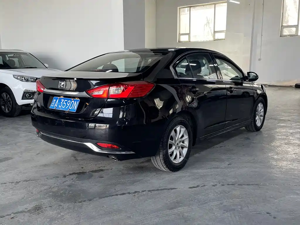 ZOTYE Z500 2016
