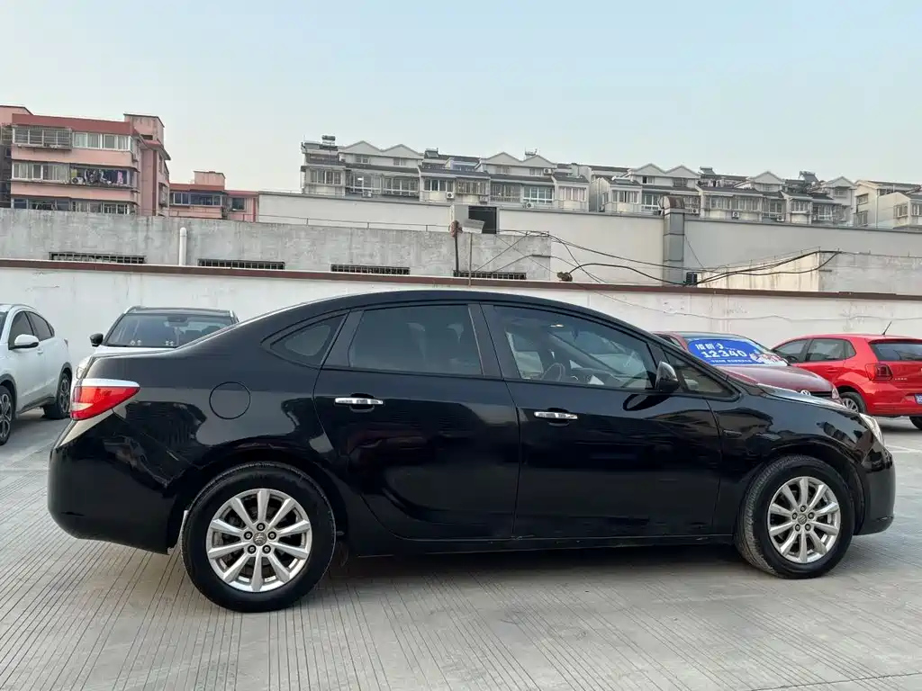 BUICK EXCELLE 2011
