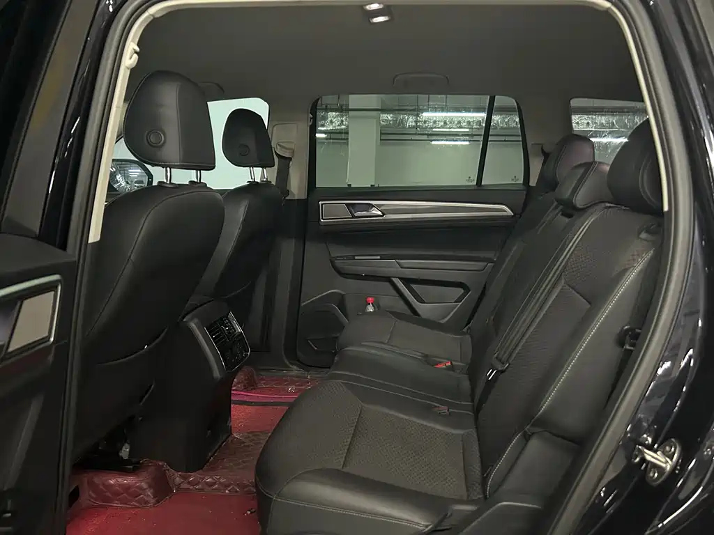 VOLKSWAGEN TOURAN 2021