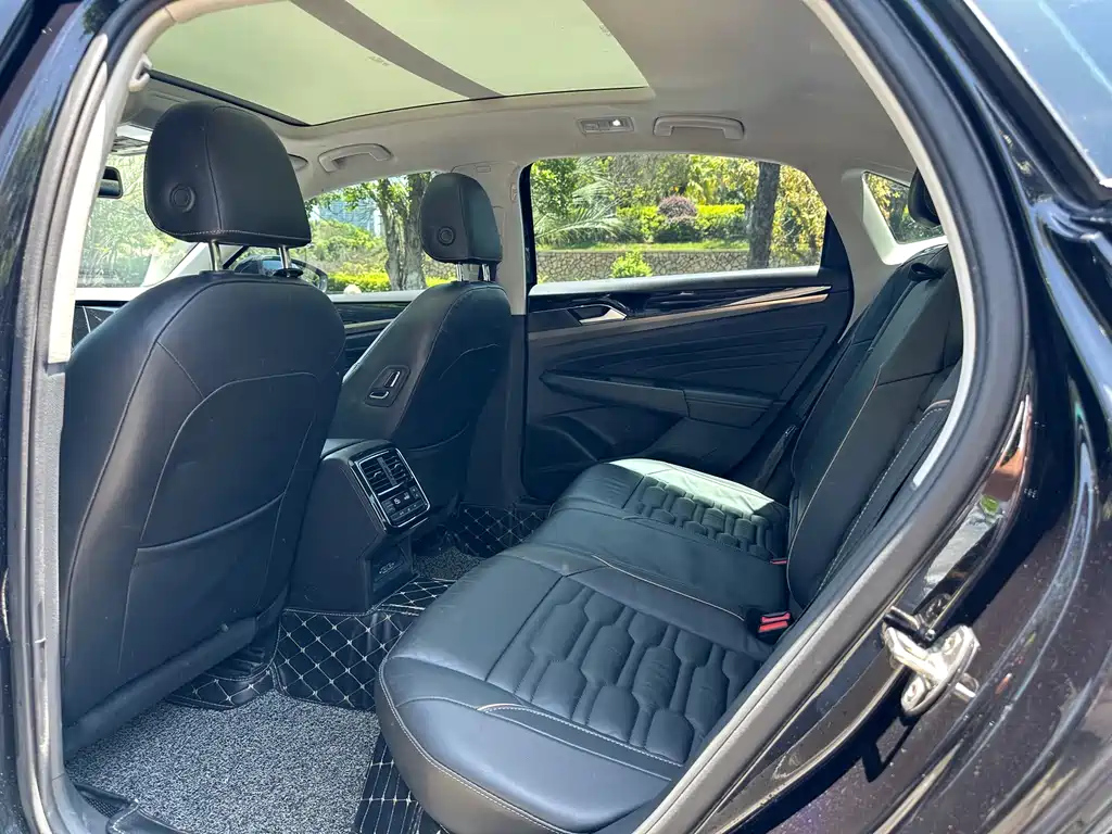 VOLKSWAGEN PASSAT 2020