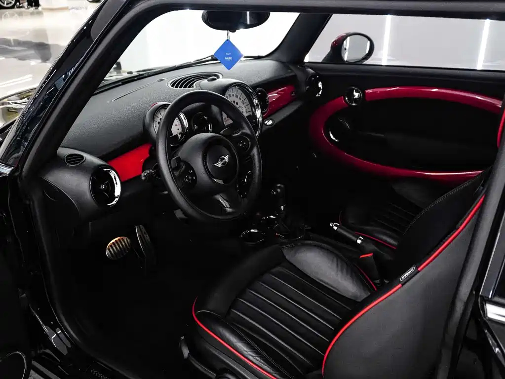 MINI OTHER 2012