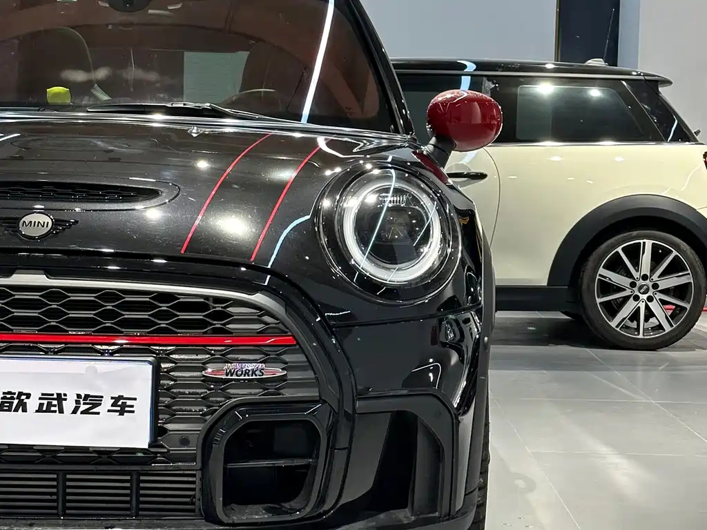 MINI JCW 2023
