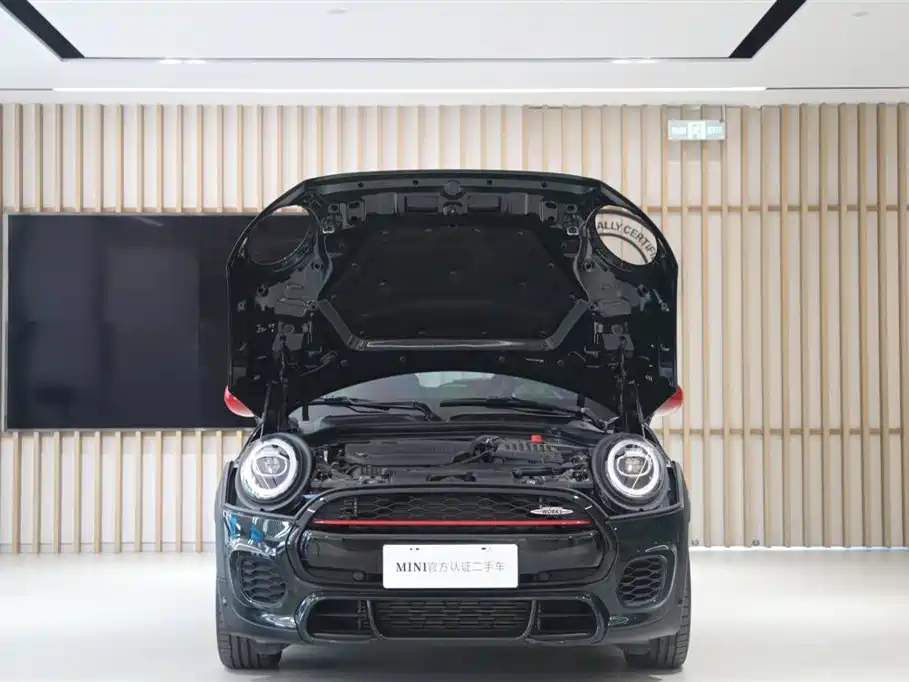 MINI JCW 2021