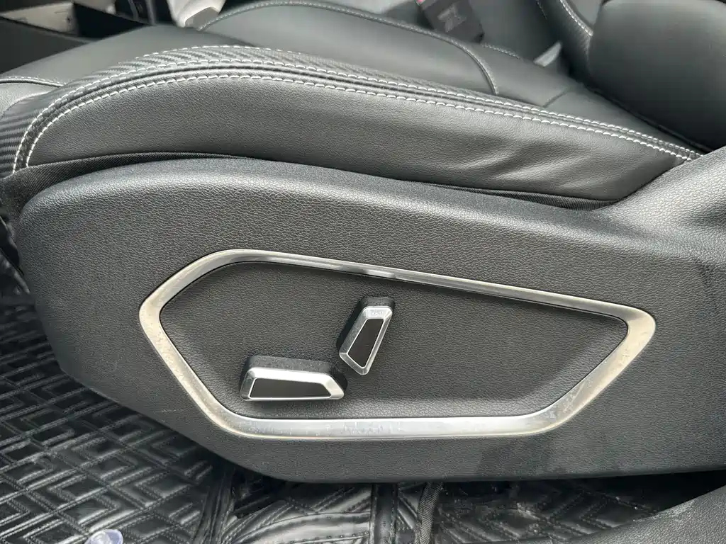 GEELY AUTO BOYUE 2021