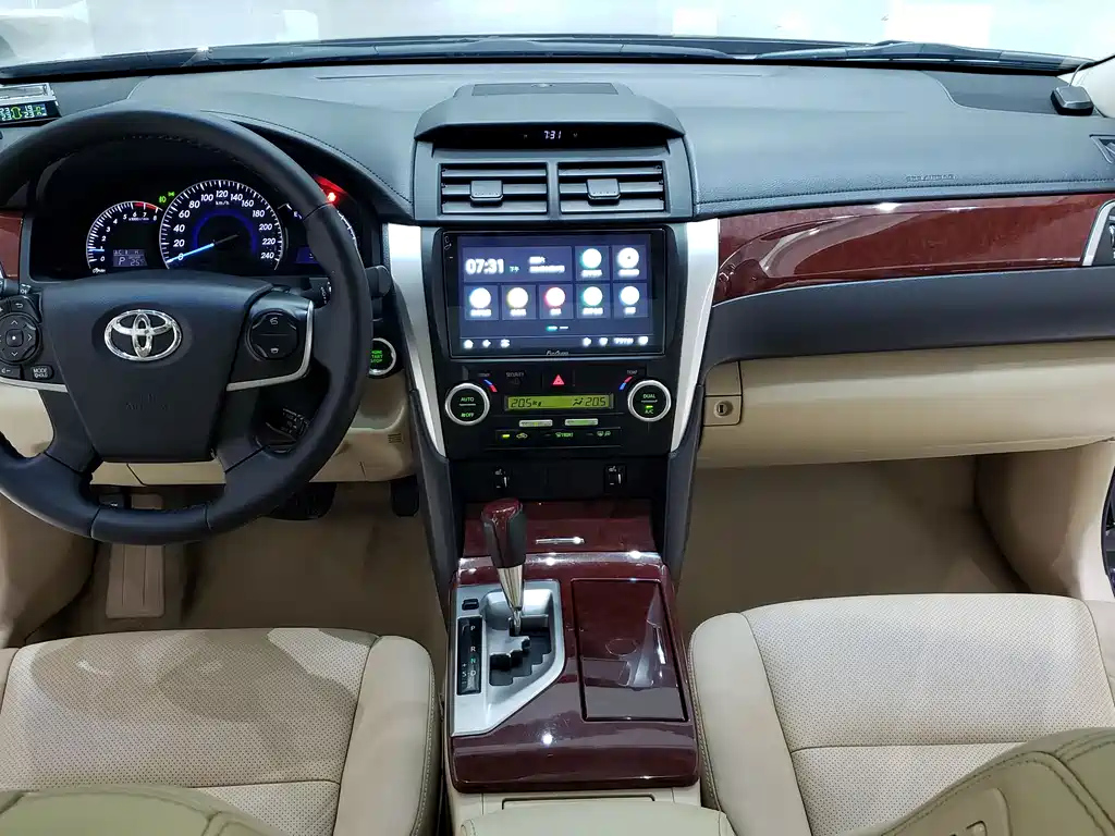 TOYOTA CAMRY 2013