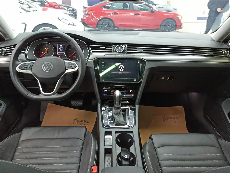 VOLKSWAGEN MAGOTAN 2021