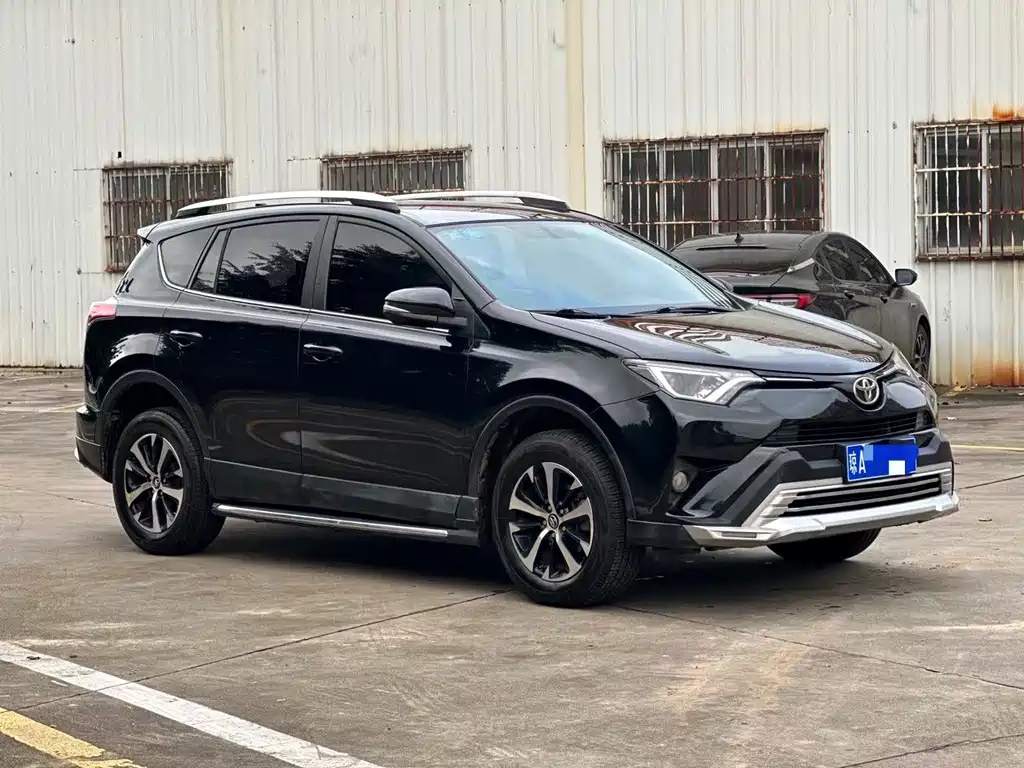 TOYOTA RAV4 RONGFANG 2017