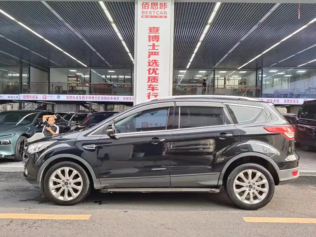 FORD ESCAPE 2016