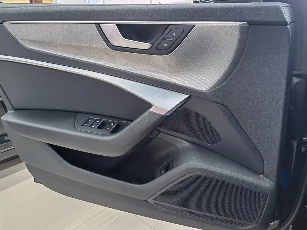 AUDI A6L 2021