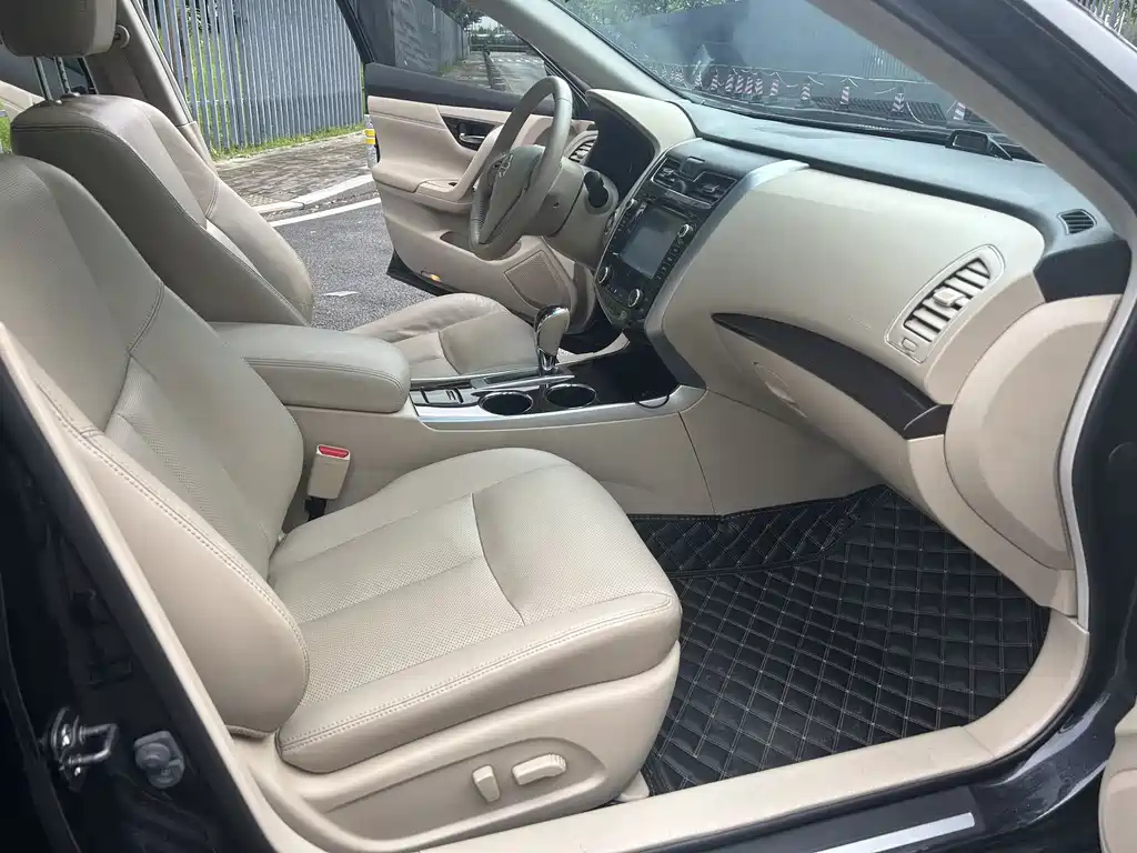 NISSAN TEANA 2014