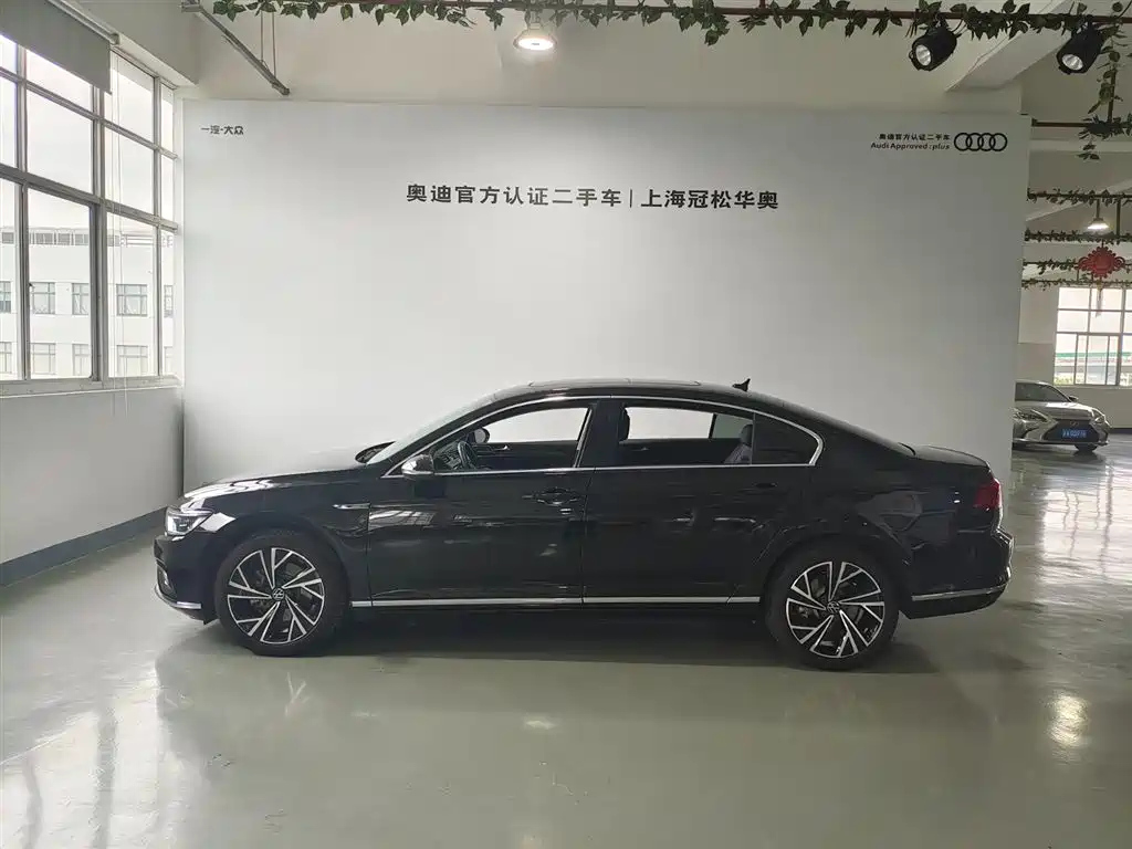 VOLKSWAGEN MAGOTAN 2022