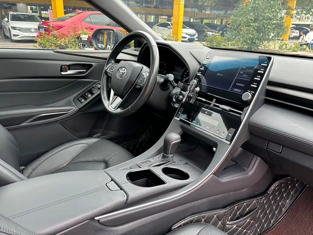 TOYOTA AVALON 2021