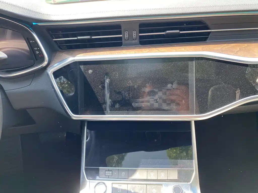 AUDI A6L 2020
