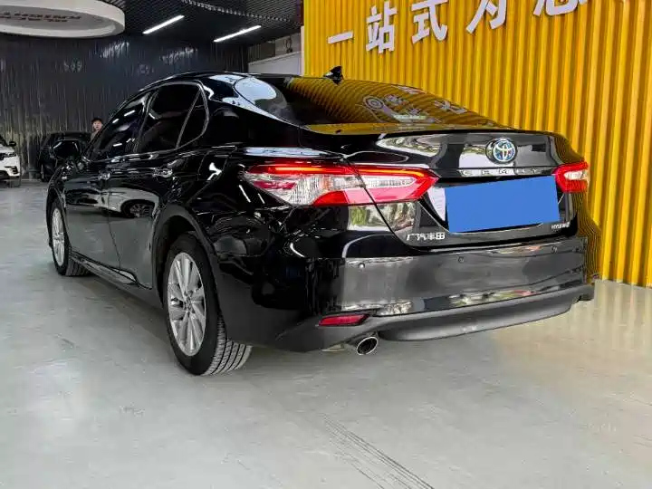 TOYOTA CAMRY 2021