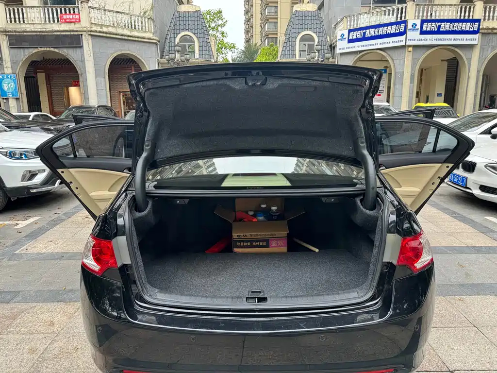 HONDA SI PLATINUM 2012