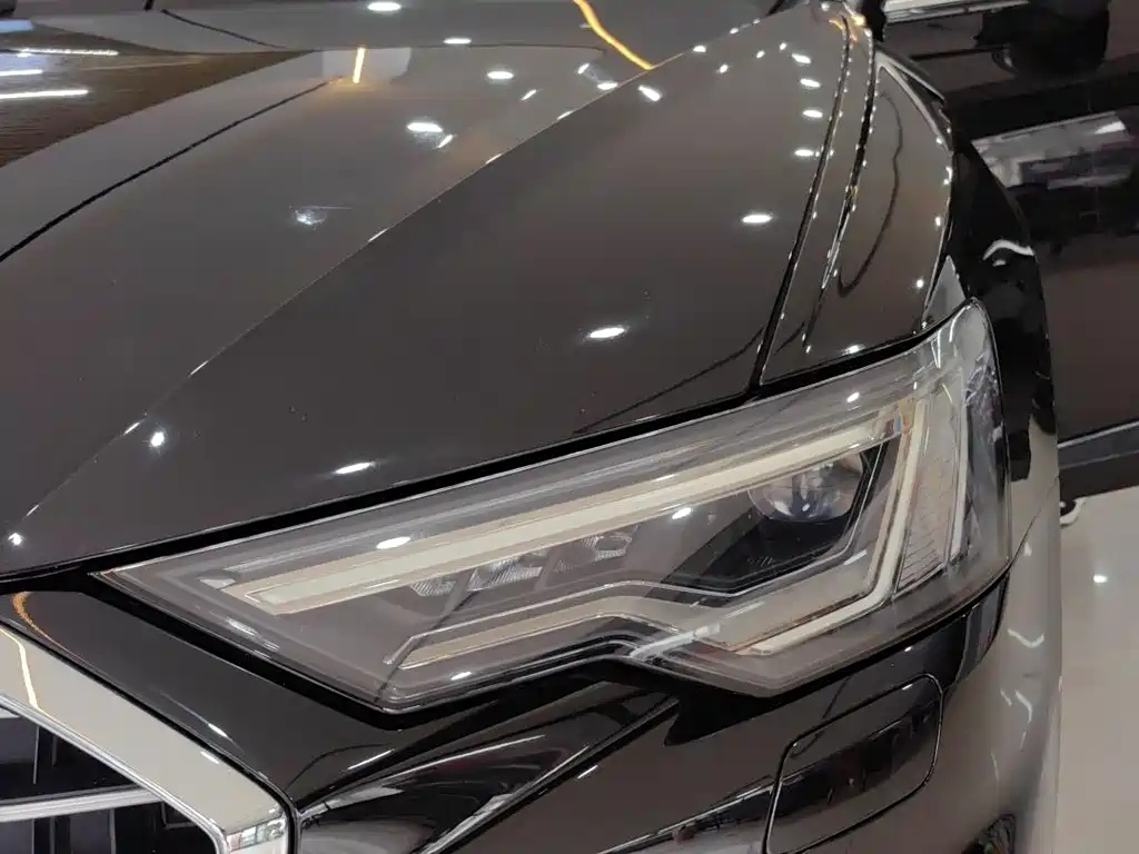 AUDI A6L 2021