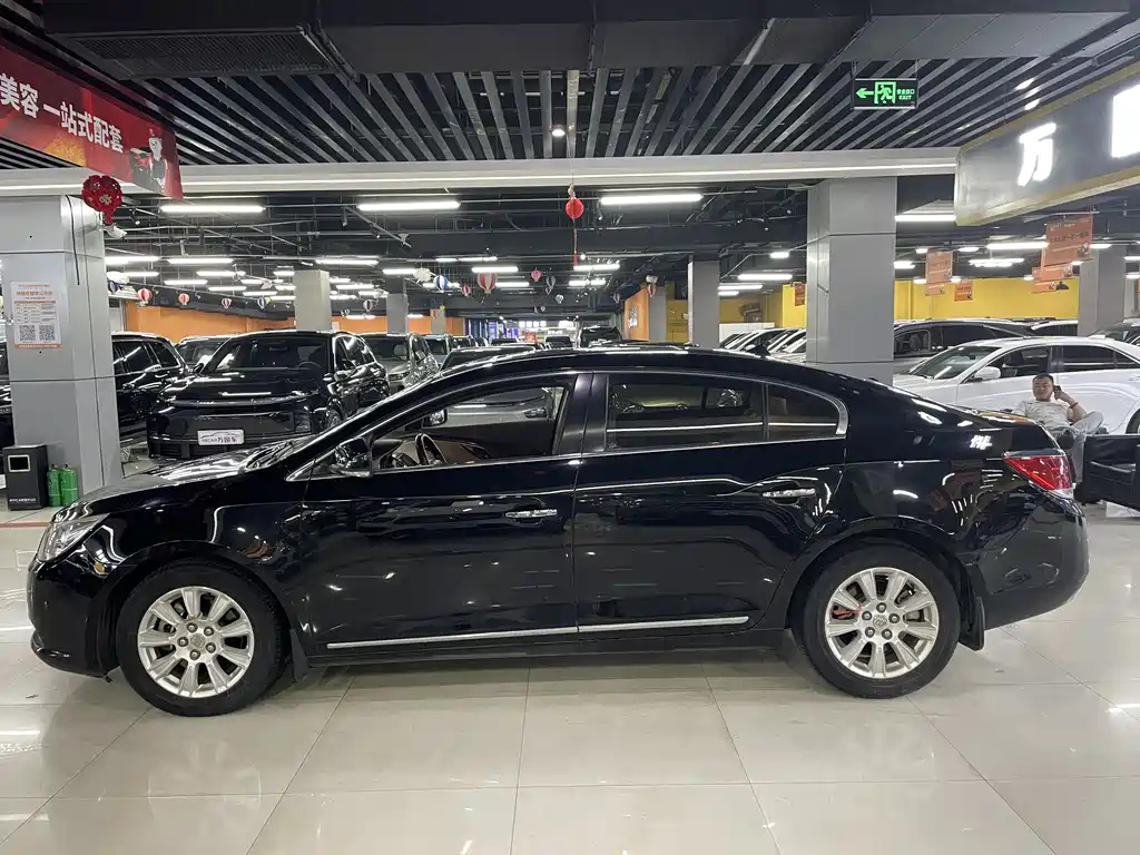 BUICK LACROSSE 2013