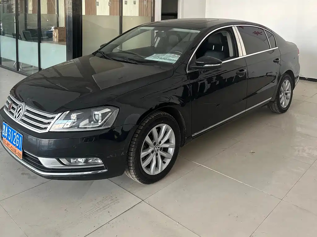 VOLKSWAGEN MAGOTAN 2013