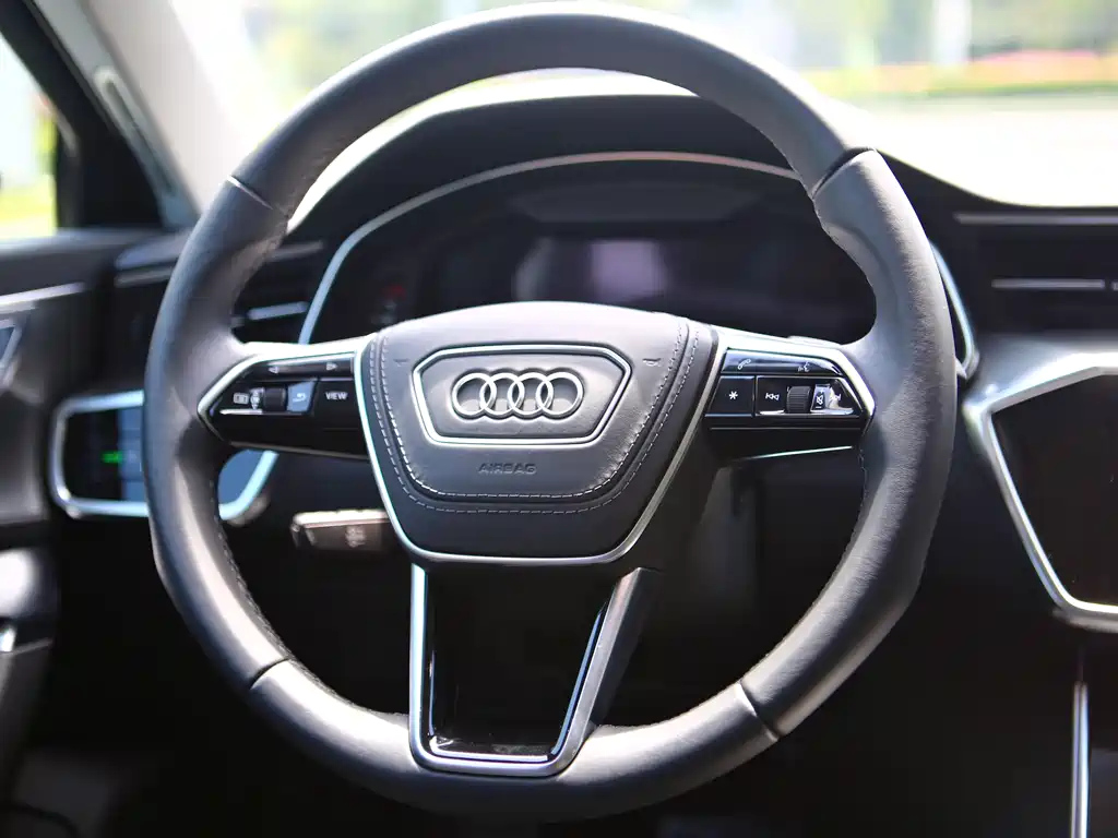 AUDI A6L 2023