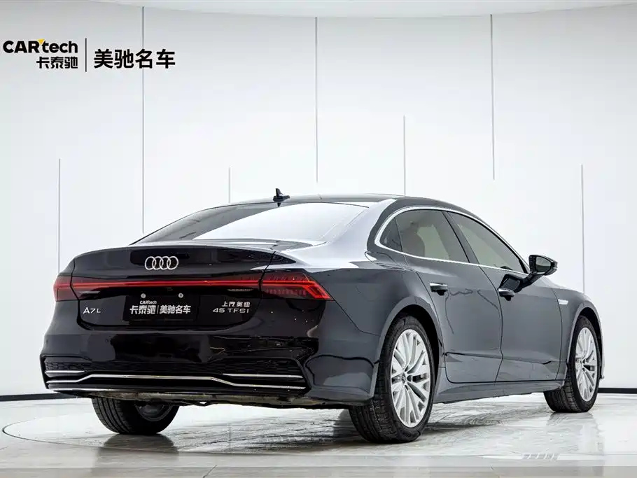 AUDI A7L 2022