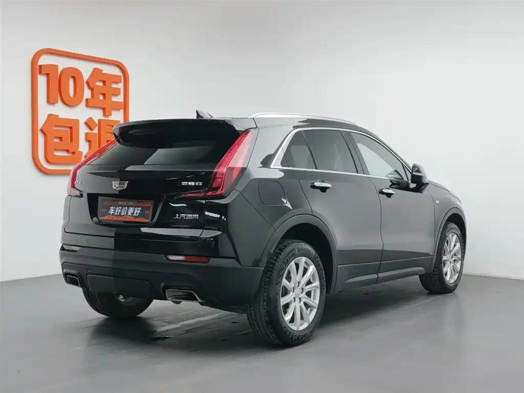 CADILLAC XT4 2021