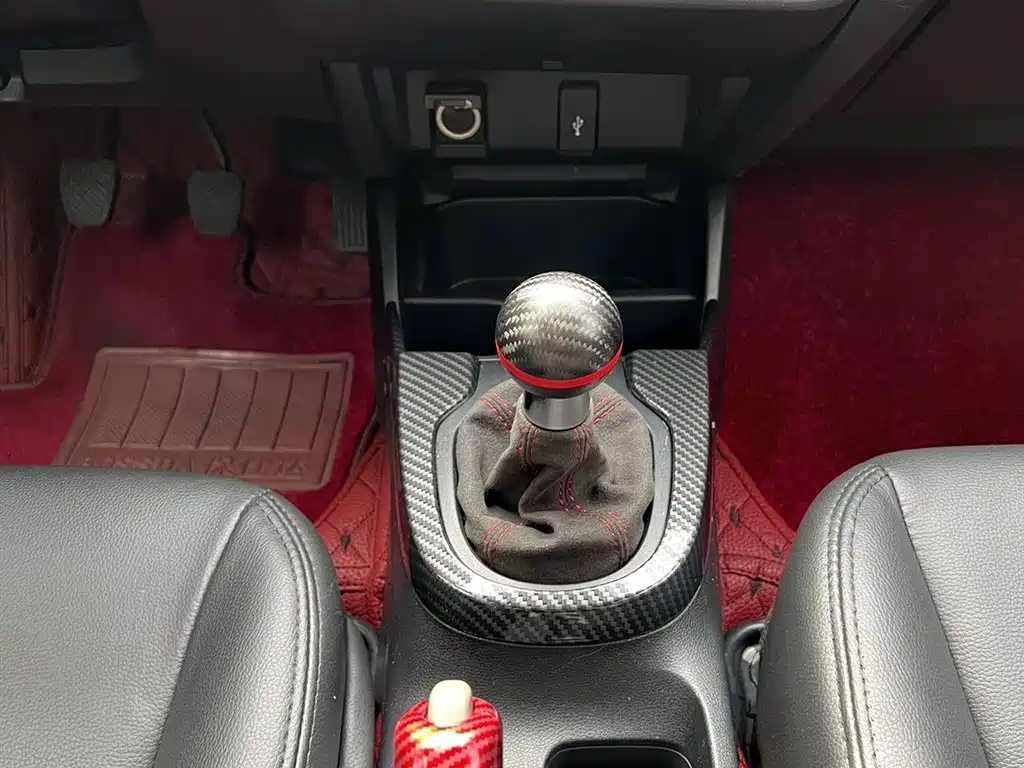 HONDA FIT 2015