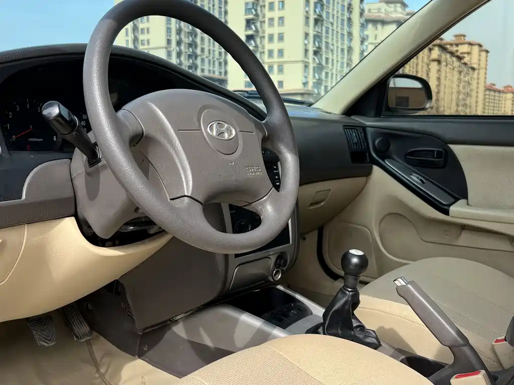 HYUNDAI ELANTRA 2012