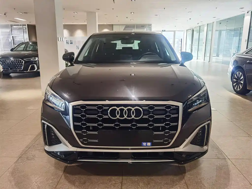 AUDI Q2L 2023